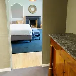 Monceau Louvain La Neuve מלון 3*