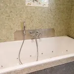 Monceau Louvain La Neuve 3* אוטיני