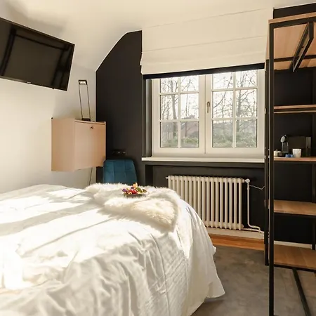 Monceau Louvain La Neuve 3*