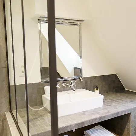 Hotell Monceau Louvain La Neuve 3*
