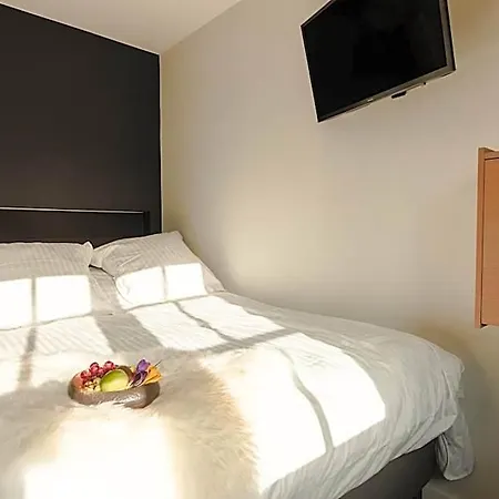 Monceau Louvain La Neuve 3*