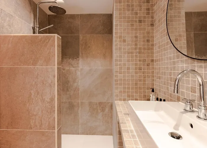 Hotell Monceau Louvain La Neuve