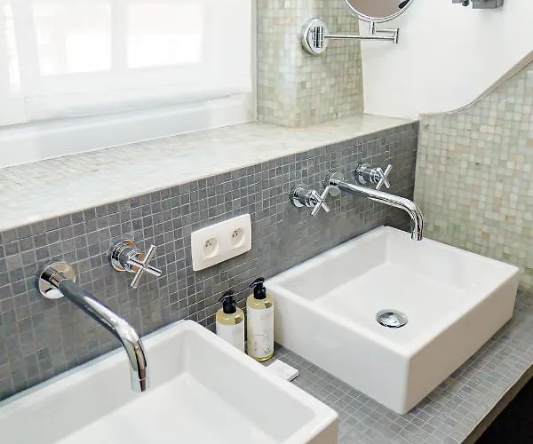 Hotell Monceau Louvain La Neuve