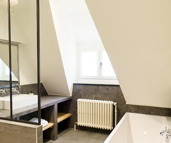 Hotell Monceau Louvain La Neuve 3*