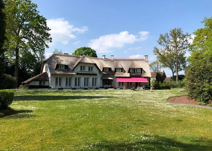 Hotell Monceau Louvain La Neuve 3*